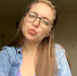 Meet your Posher, Paige